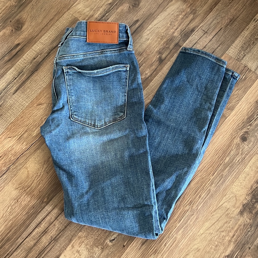 Lucky brand jeans sz 2